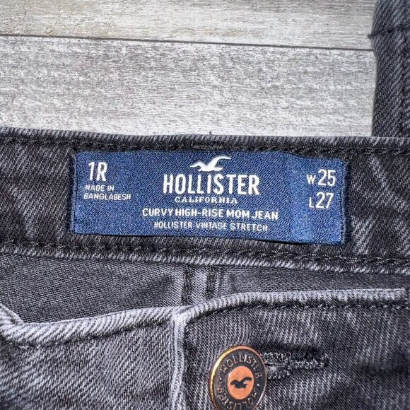 Hollister Curvy High-Rise Mom Jean Embroidered Roses Black Jean Size 1R - Picture 6 of 6
